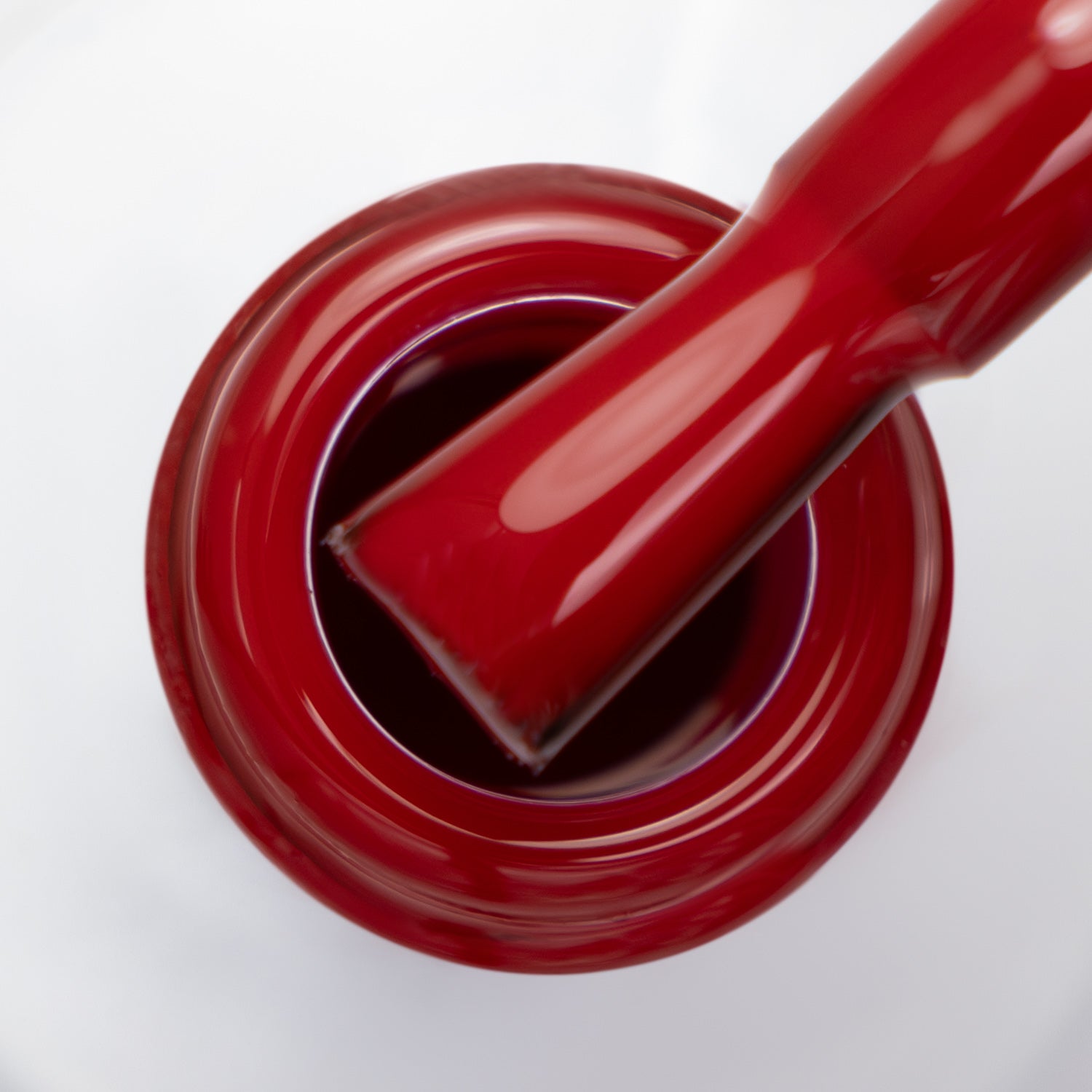 Gargalo com o pincel a mostrar a cor vermelha