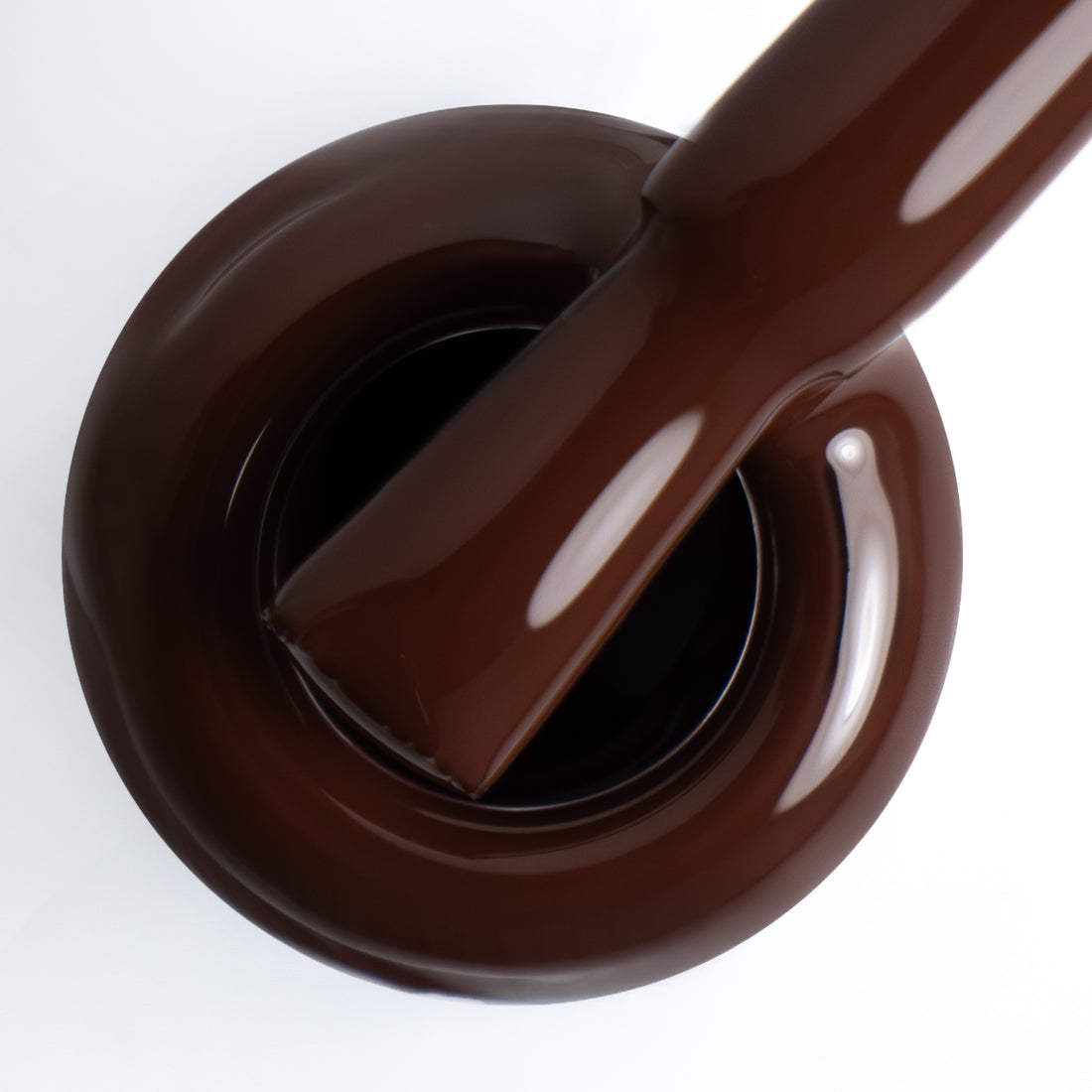 Gargalo e pincel a demonstrar a cor